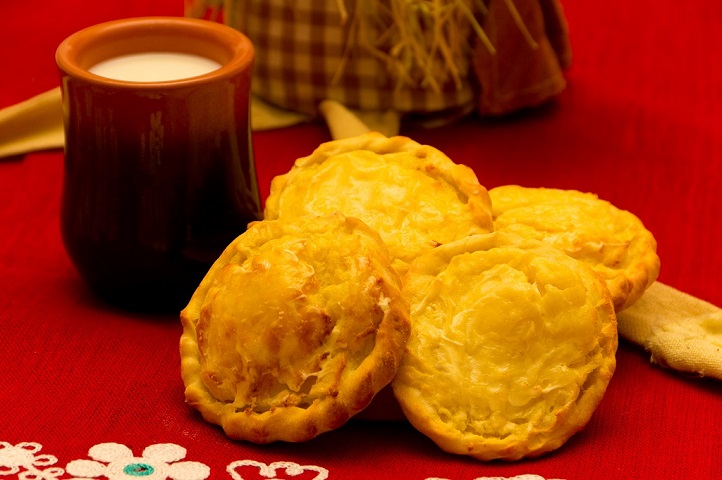 Шаньги с картофелем из пресного теста